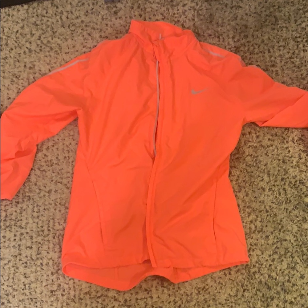 Women’s Nike windbreaker jacket